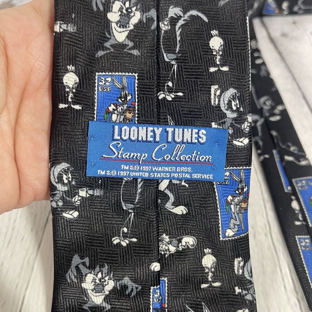 Looney Tunes Stamp Collection Men’s Neck Tie 55 1/2x3 3/4 Necktie Bugs Bunny VTG - Picture 4 of 9
